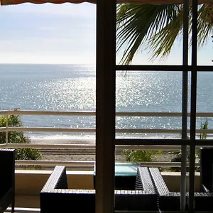 Frente Al Mar,primera Linea Appartement